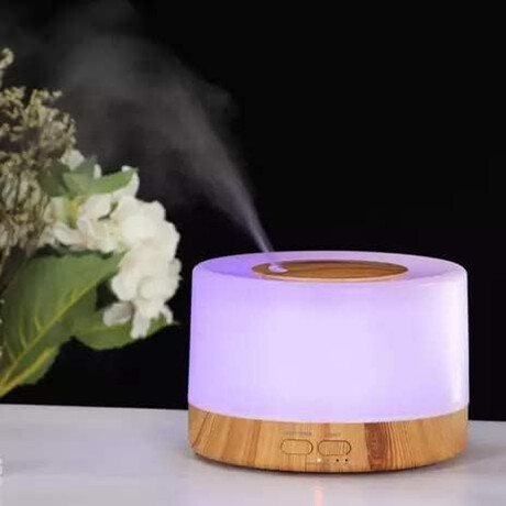 Difusor de aceites esenciales con luz LED y madera Simil Madera Claro