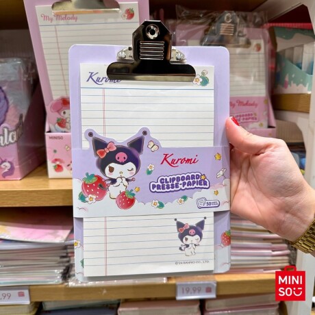 Carpeta anotaciones Sanrio kuromi