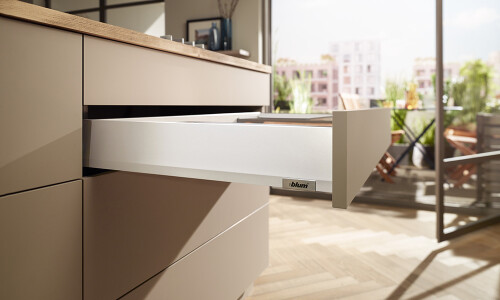 BLUM MERIVOBOX M SW lateral 470M4 400