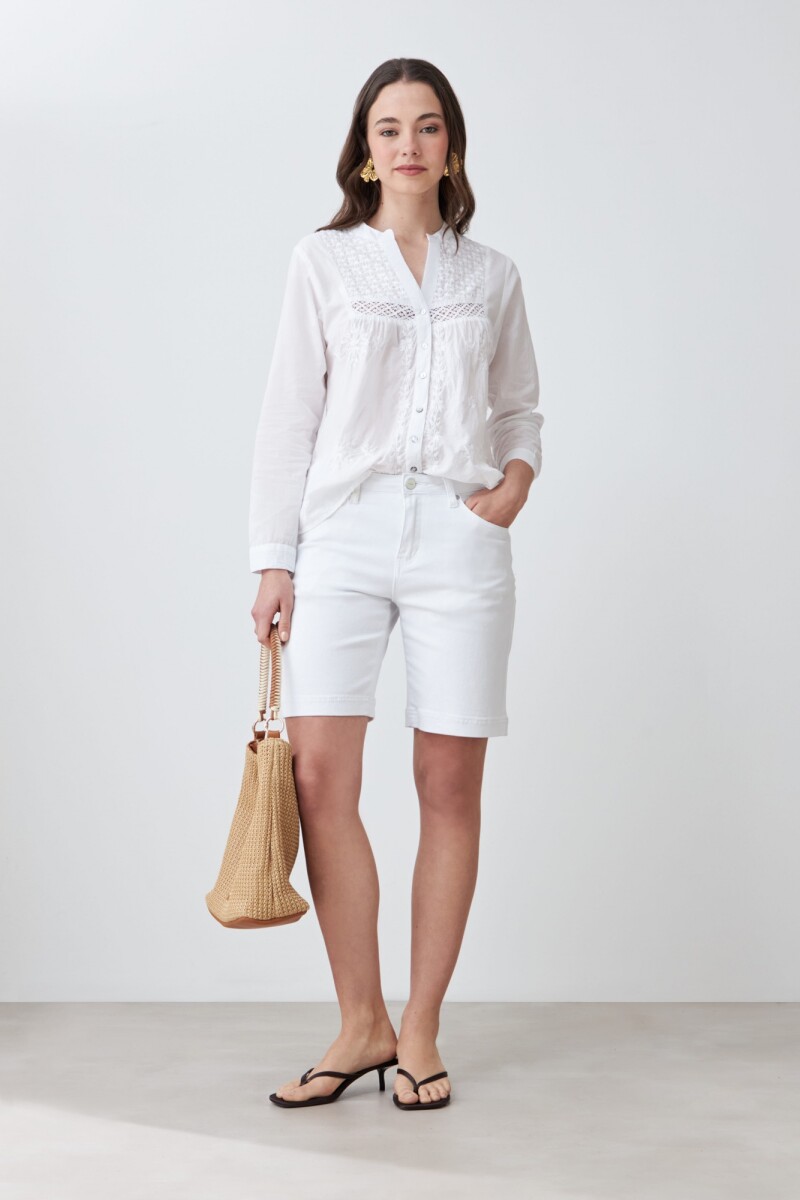 Camisa con bordados blanco