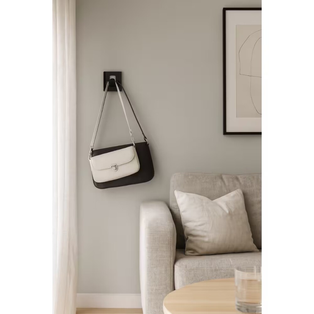 PERCHA NEGRO MATE FUTURE Percha Negro Mate Future