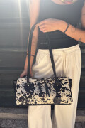 CARTERA DAENERYS NEGRO