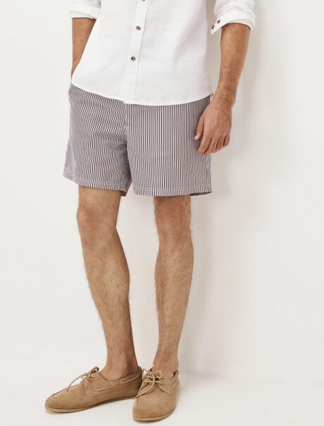 SHORT ESTAMPADO CON SUSPENSOR ROSADO