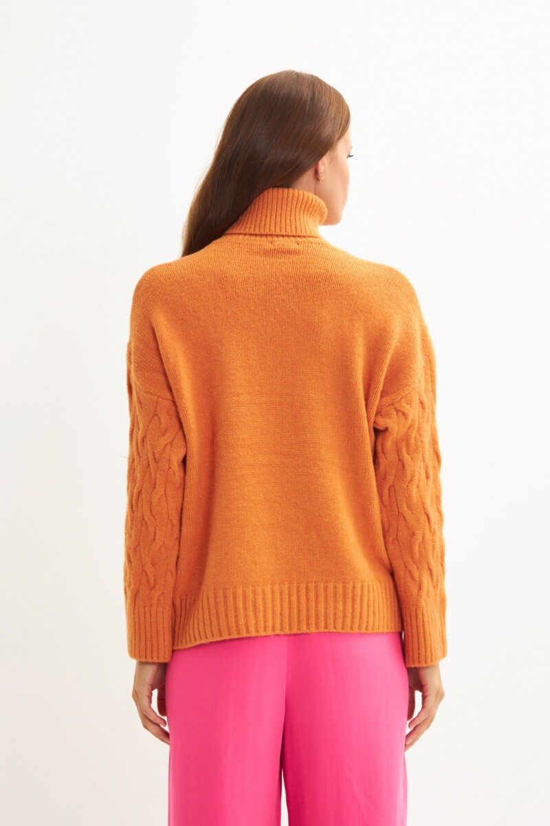 Sweater punto cuello alto Mile naranja