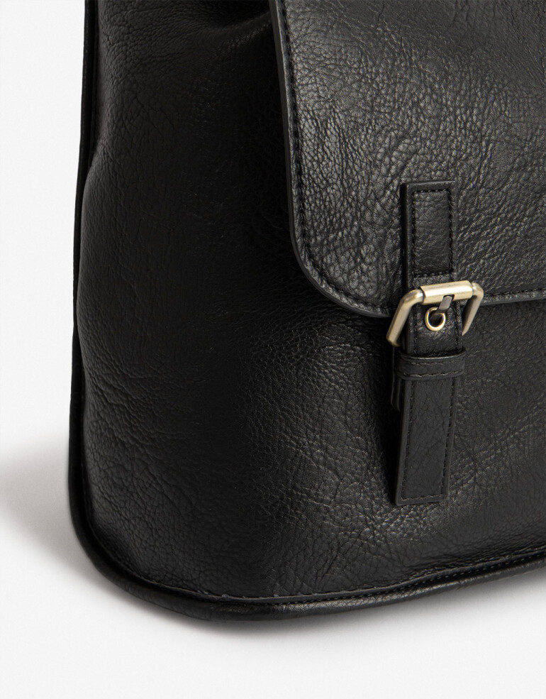 Mochilas Urbanas Mochila Con Solapa Negra - Negro