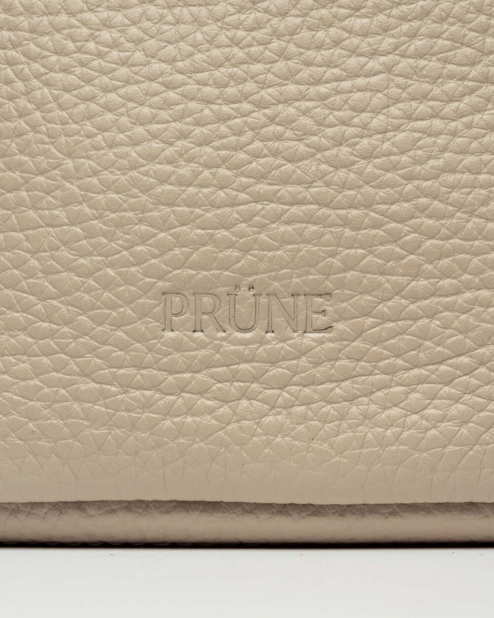 Cartera al hombro Anya en cuero graneado Taupe