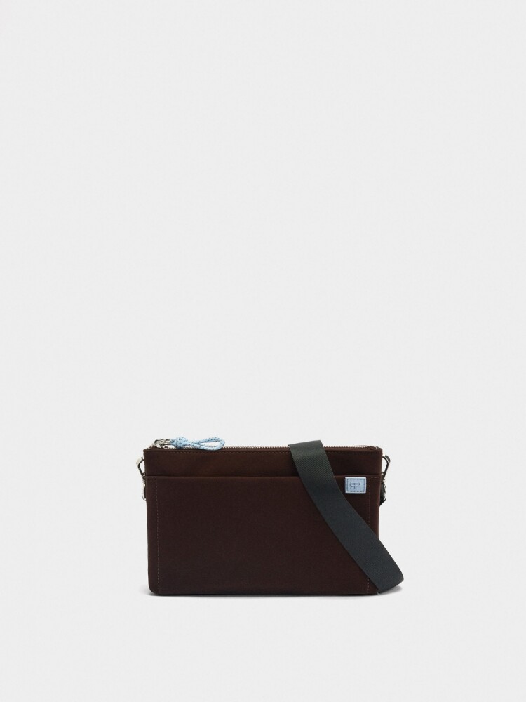 Bolso Bandolera Con Doble Textura Suave marron