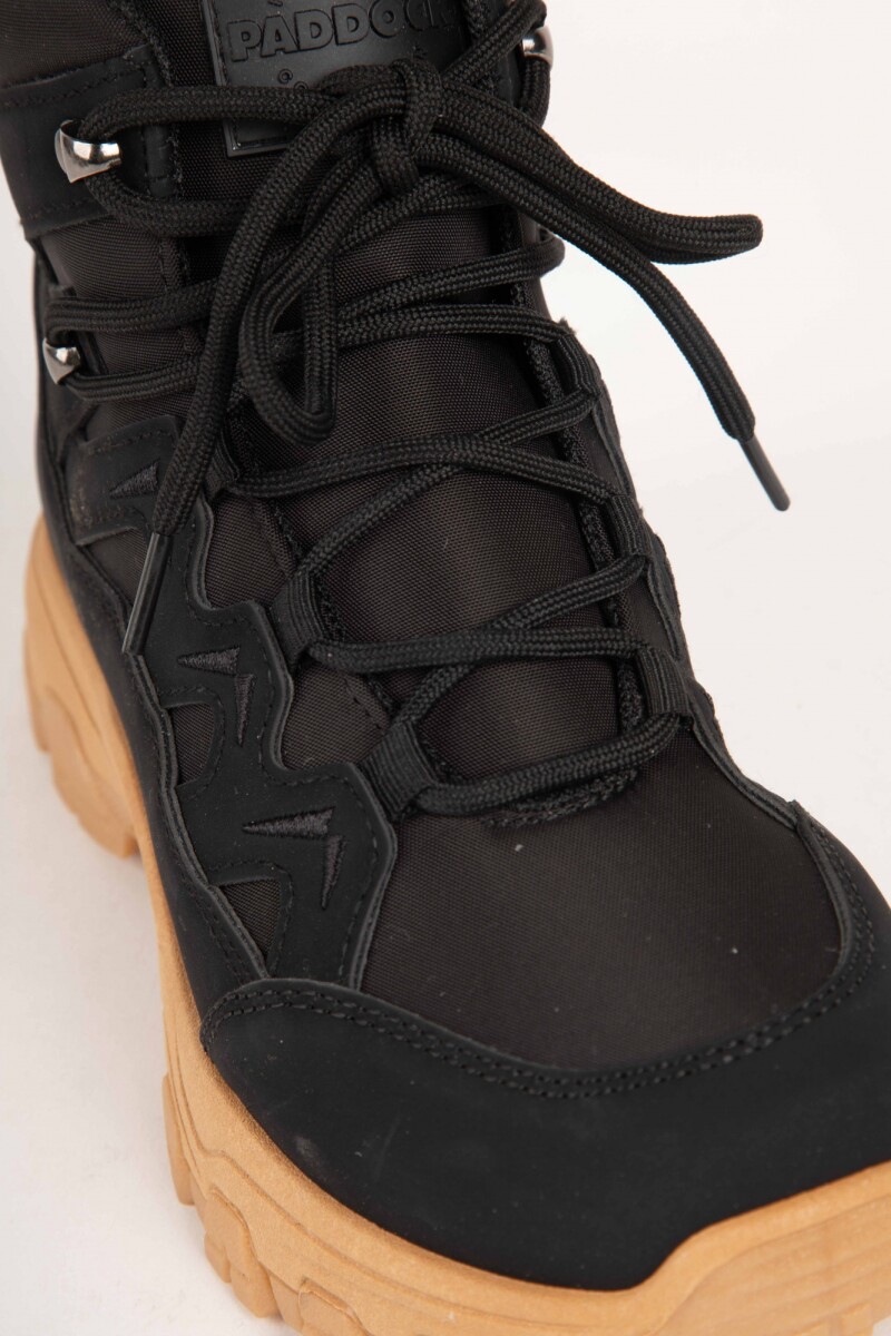 ZAPATILLA TECH Negro