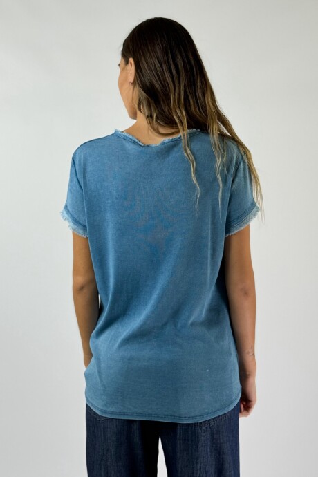 REMERA AKIRA Turquesa