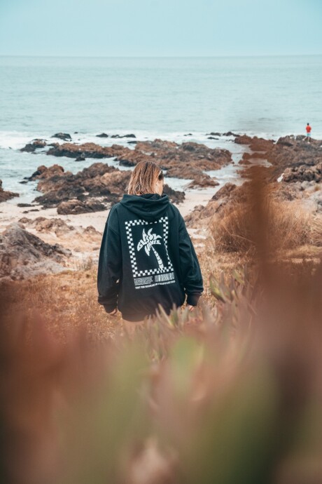 HOODIE EXPLORER / Negro U