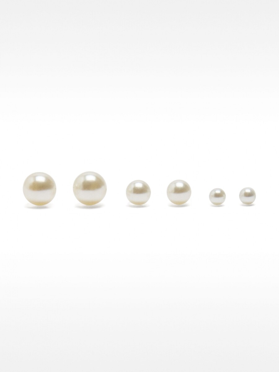 Set De Pendientes Cortos Perlas beige