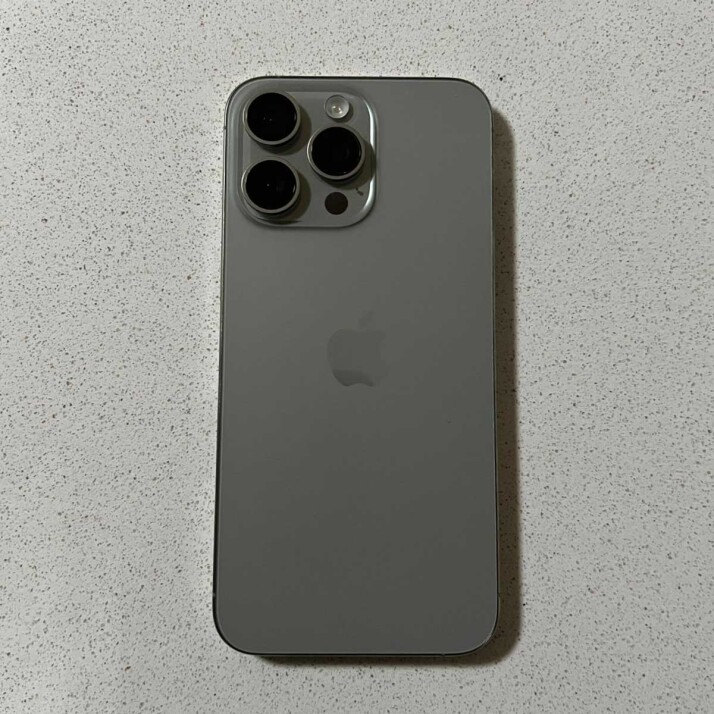iPhone 15 Pro Max 256 GB - Natural Titanium iPhone 15 Pro Max 256 GB - Natural Titanium