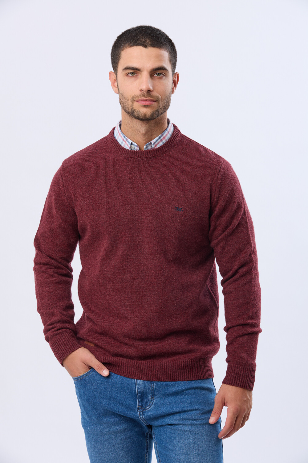 BUZO DE LANA Bordo oscuro