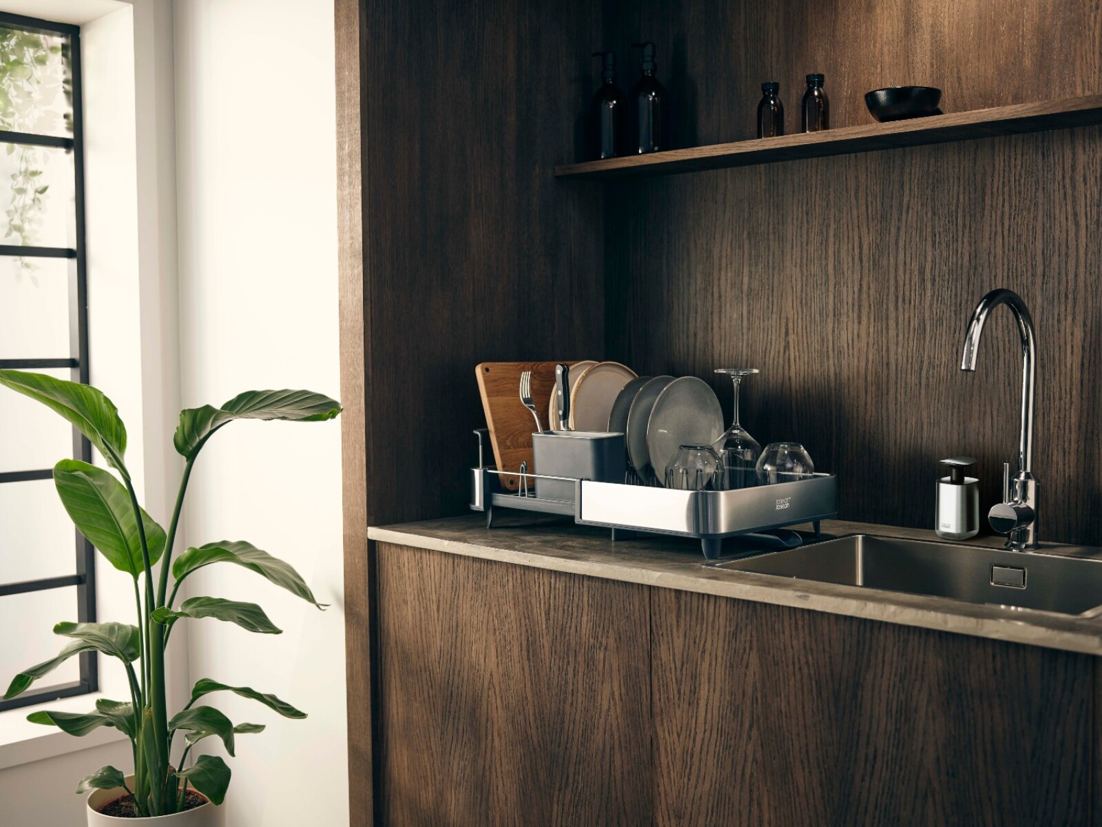 Set Escurridor Extensible y Dispensador de Jabón Joseph Joseph Rethink Your Sink™ - Preventa 