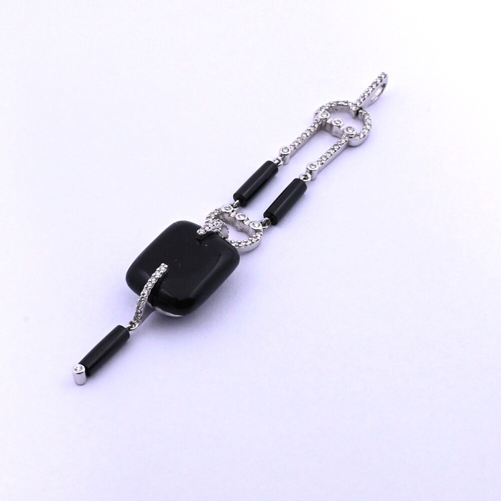 Colgante oro 18k blanco con brillantes y onix. Colgante oro 18k blanco con brillantes y onix.