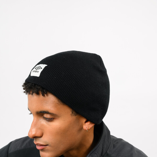Gorro Brave Umbro unisex 002