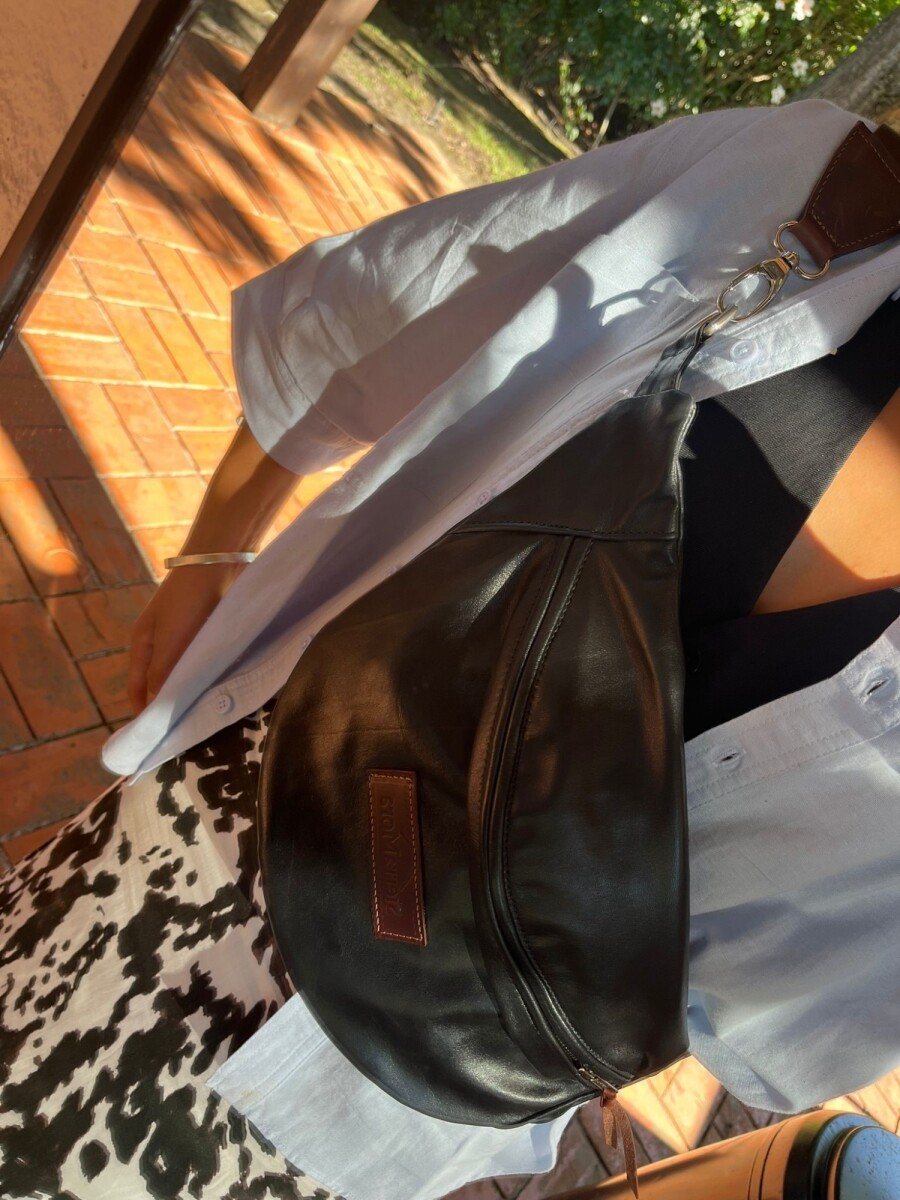 Leather Fanny Pack - Negro 