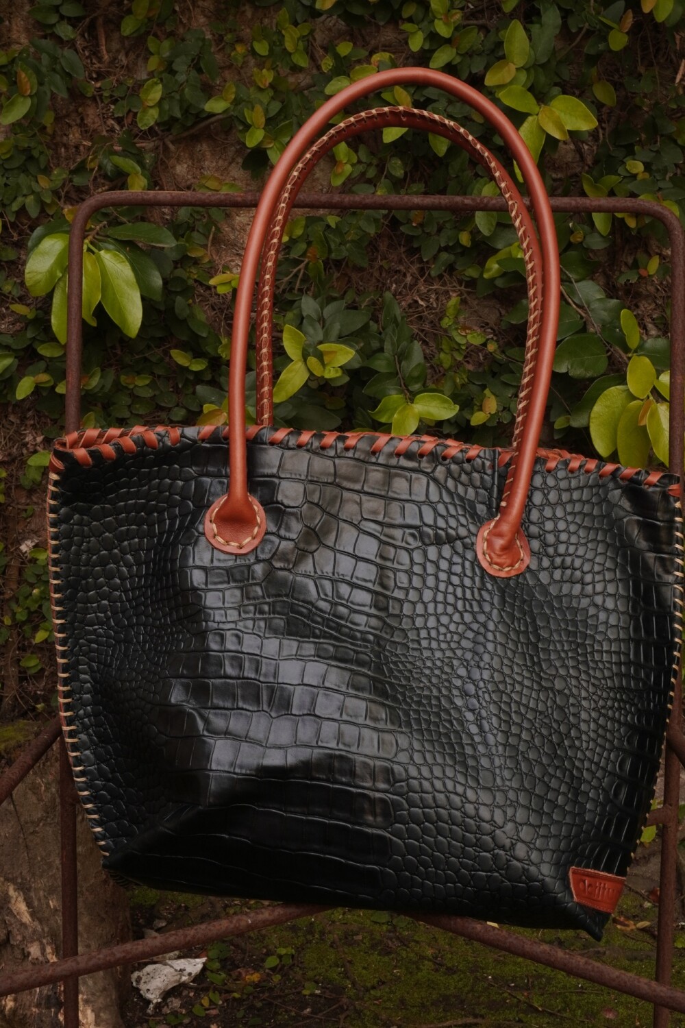 All Season Bag Dark Blue / Camel