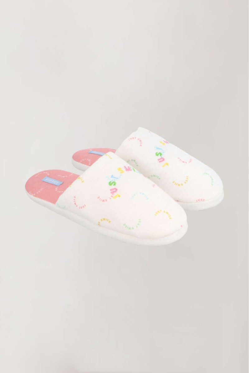 Pantufla just smile - Marfil 