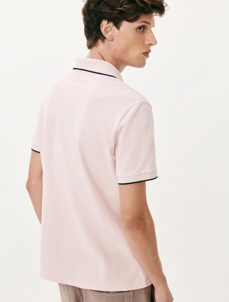 CAMISA DE CUELLO CON BORDADO ROSADO
