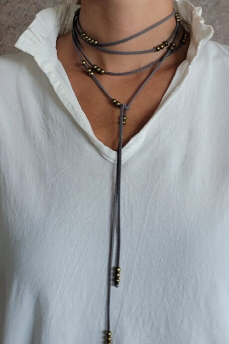 Collar Corbatín Gris - Oro
