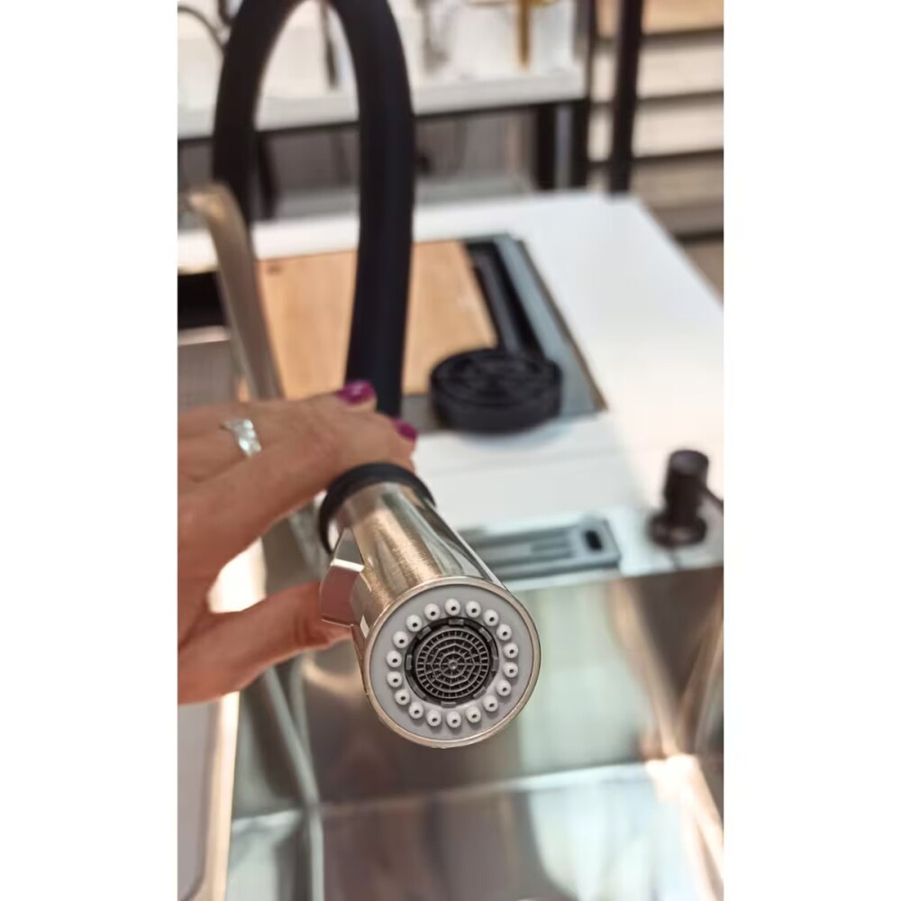 Grifería de cocina Monocomando de mesada satinado con flexible negro Grifería De Cocina Monocomando De Mesada Satinado Con Flexible Negro