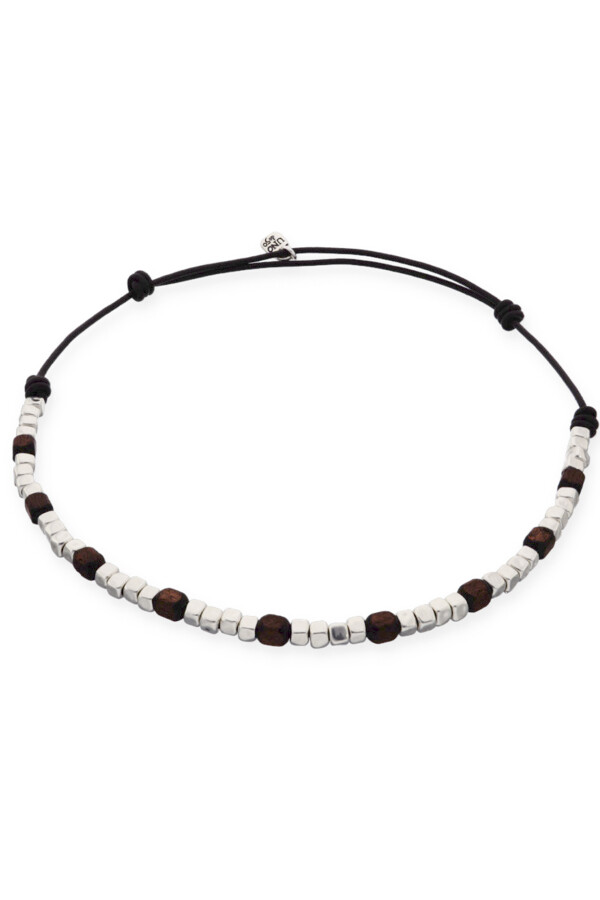 COLLAR DE CUERO CON CUENTAS DE ALEACIÓN DE METALES BAÑADA EN PLATA Y CUENTAS DE MADERA Colgante