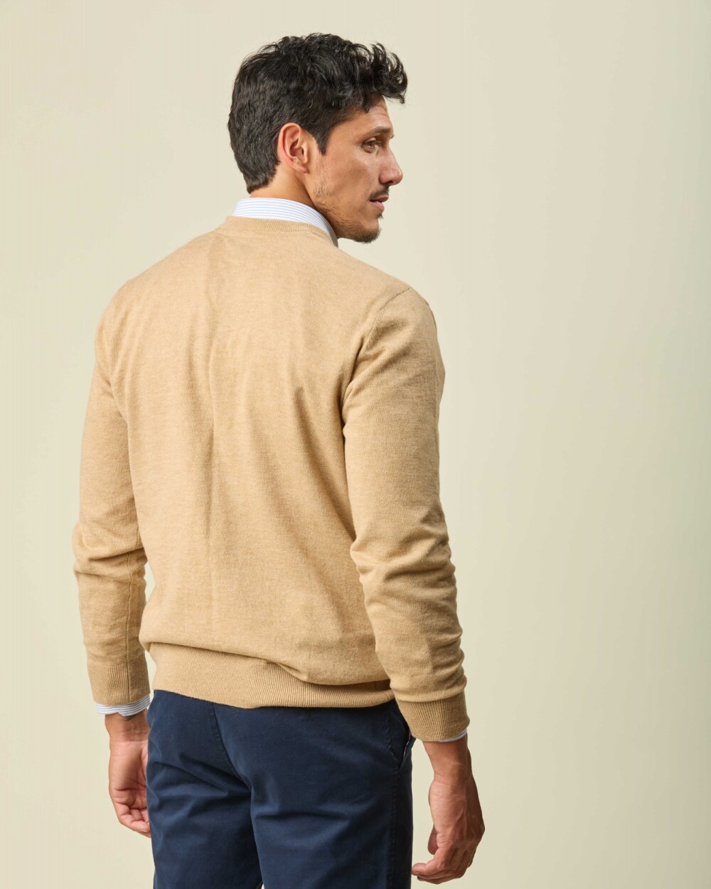 Buzo Lambswool Escote V Beige
