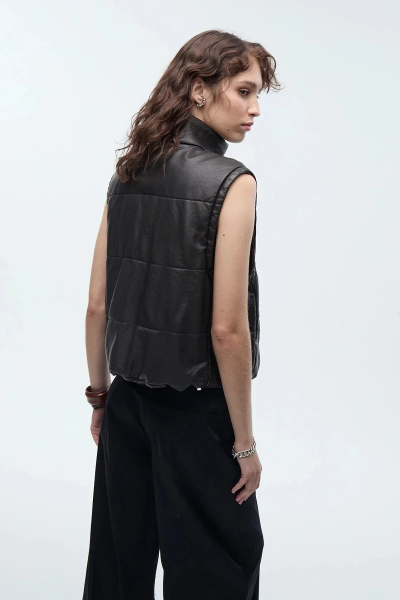 CHALECO BLACK Negro