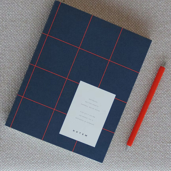 Cuaderno UMA Medium - Azul y Bordó Cuaderno UMA Medium - Azul y Bordó