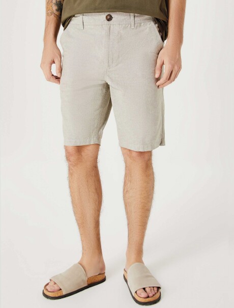 BERMUDA DE SARGA MODELO CHINO GRIS