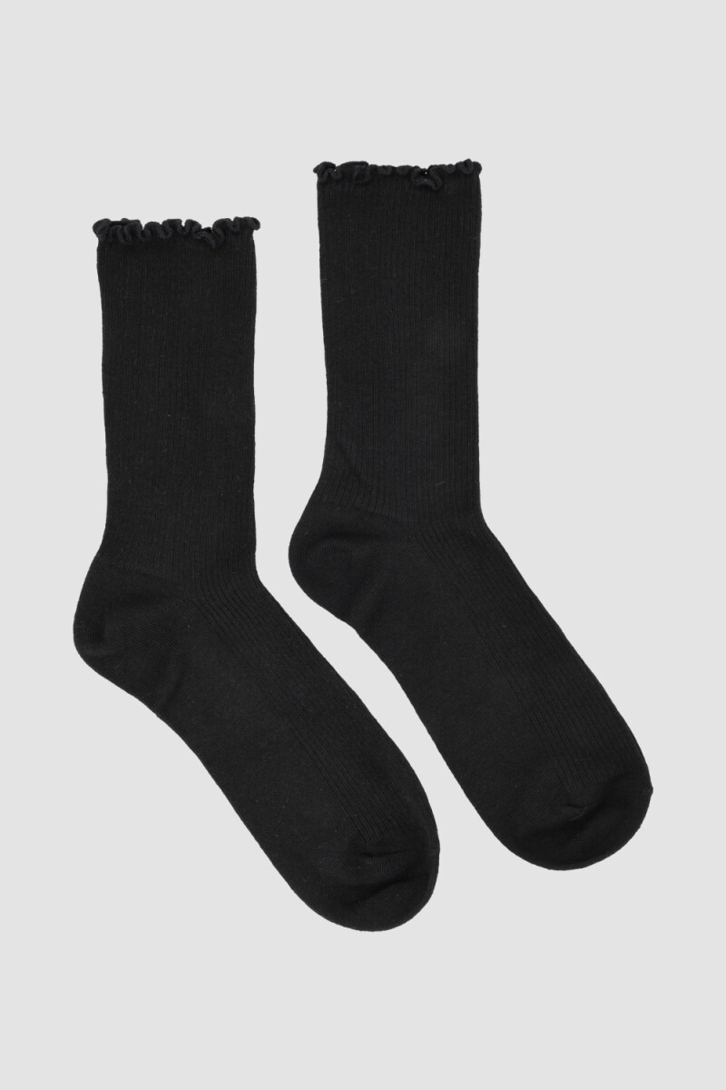 Medias de algodón dama. con terminacion en puño con volado. Negro