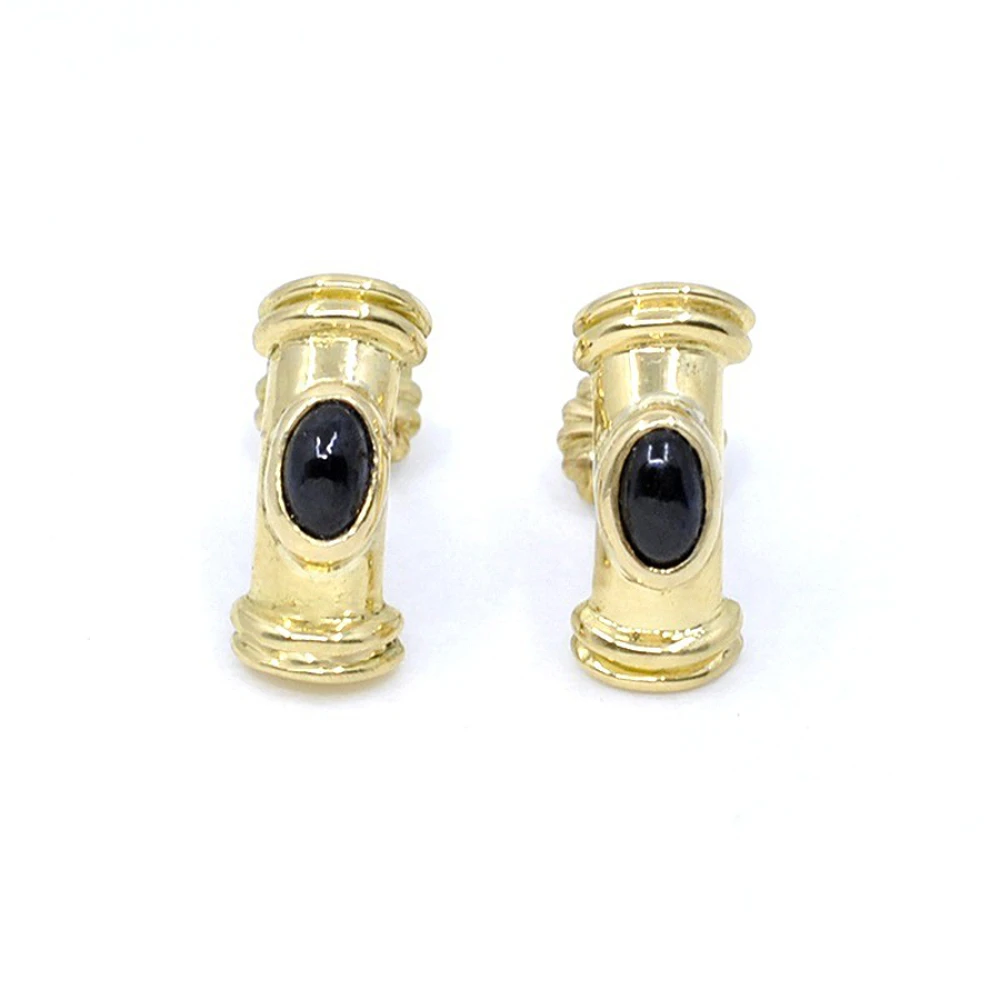 Caravanas En Oro 18 K Con Zafiro Cabullon Caravanas En Oro 18 K Con Zafiro Cabullon