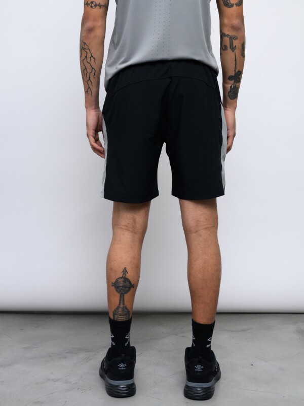 SHORT VIVE Umbro Hombre 025