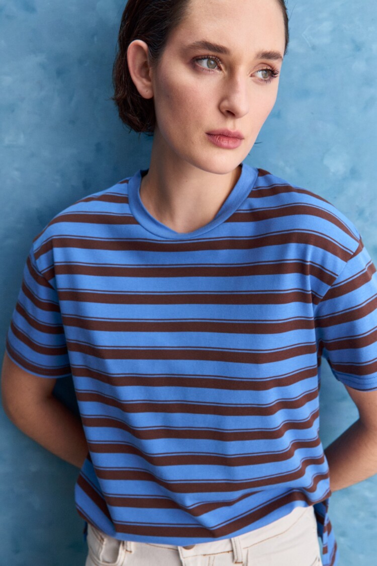 REMERA AMIATA Azul Regata