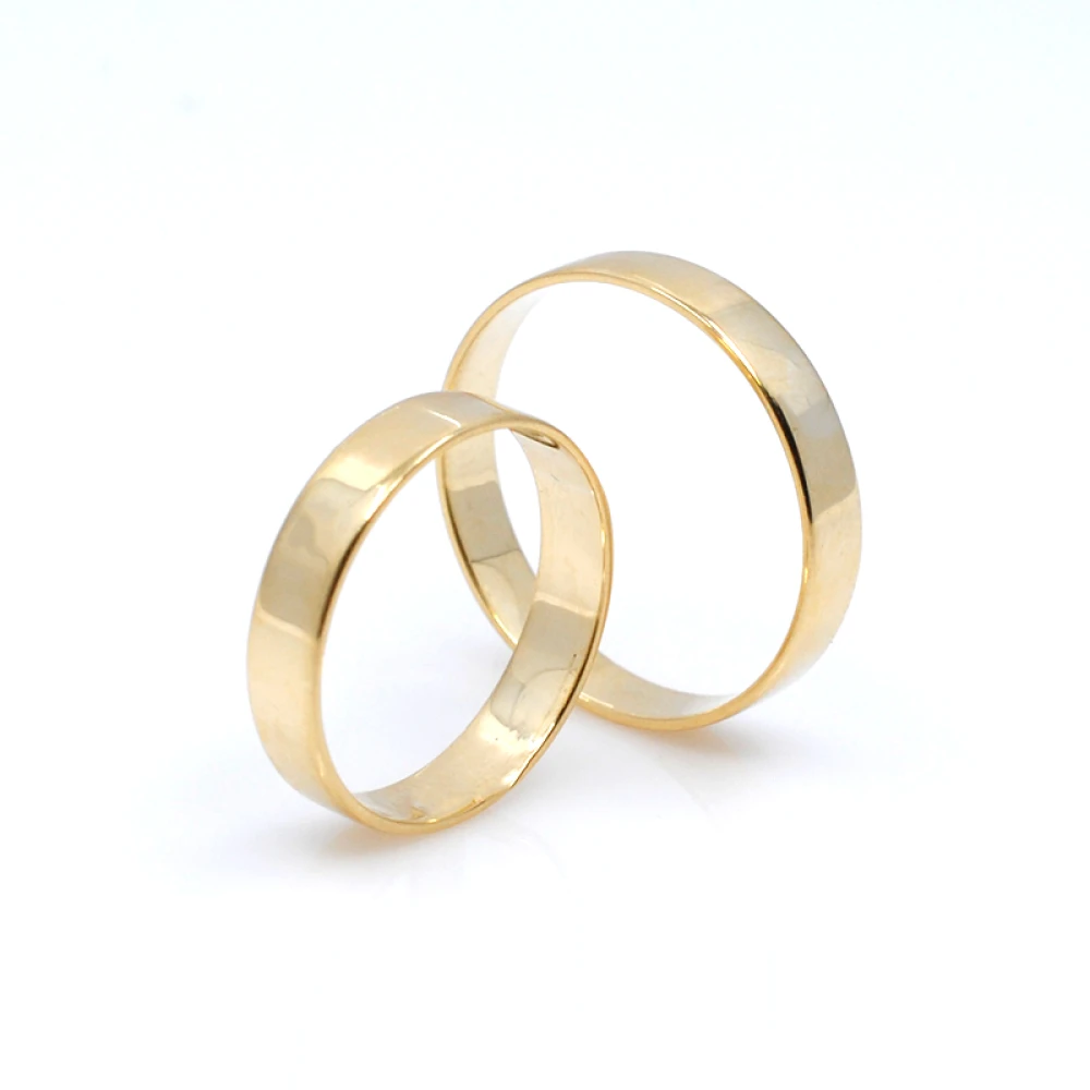 Par De Alianzas cinta clásica 4 mm en Oro 18K amarillo Par De Alianzas cinta clásica 4 mm en Oro 18K amarillo