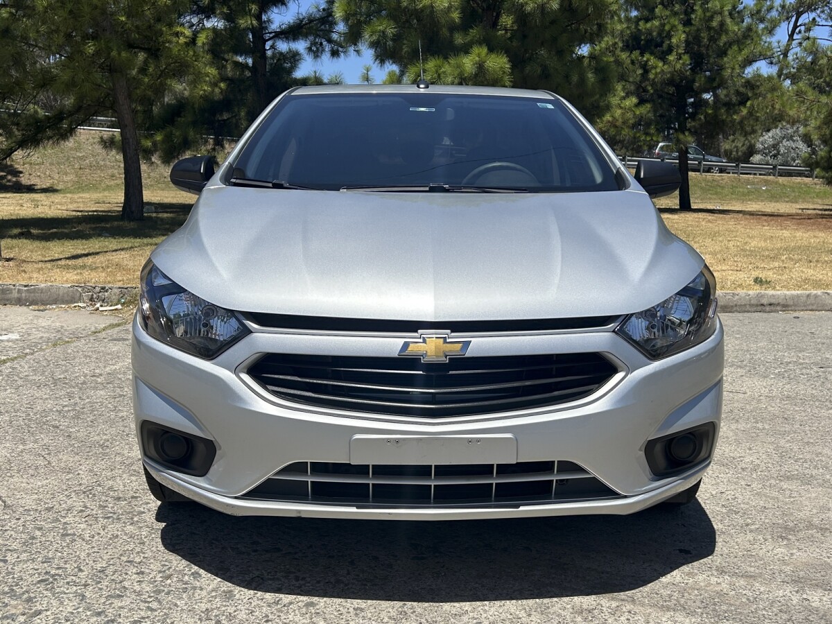 Chevrolet Joy Plus 1.0 Sedan Extra Full | Permuta / Financia Chevrolet Joy Plus 1.0 Sedan Extra Full | Permuta / Financia