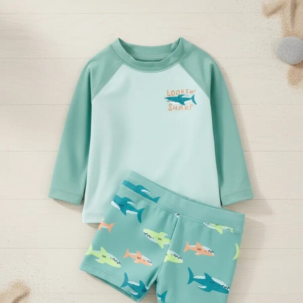 Set 2pz con filtro UV carters lycra + short aqua tiburon Set 2pz con filtro UV carters lycra + short aqua tiburon