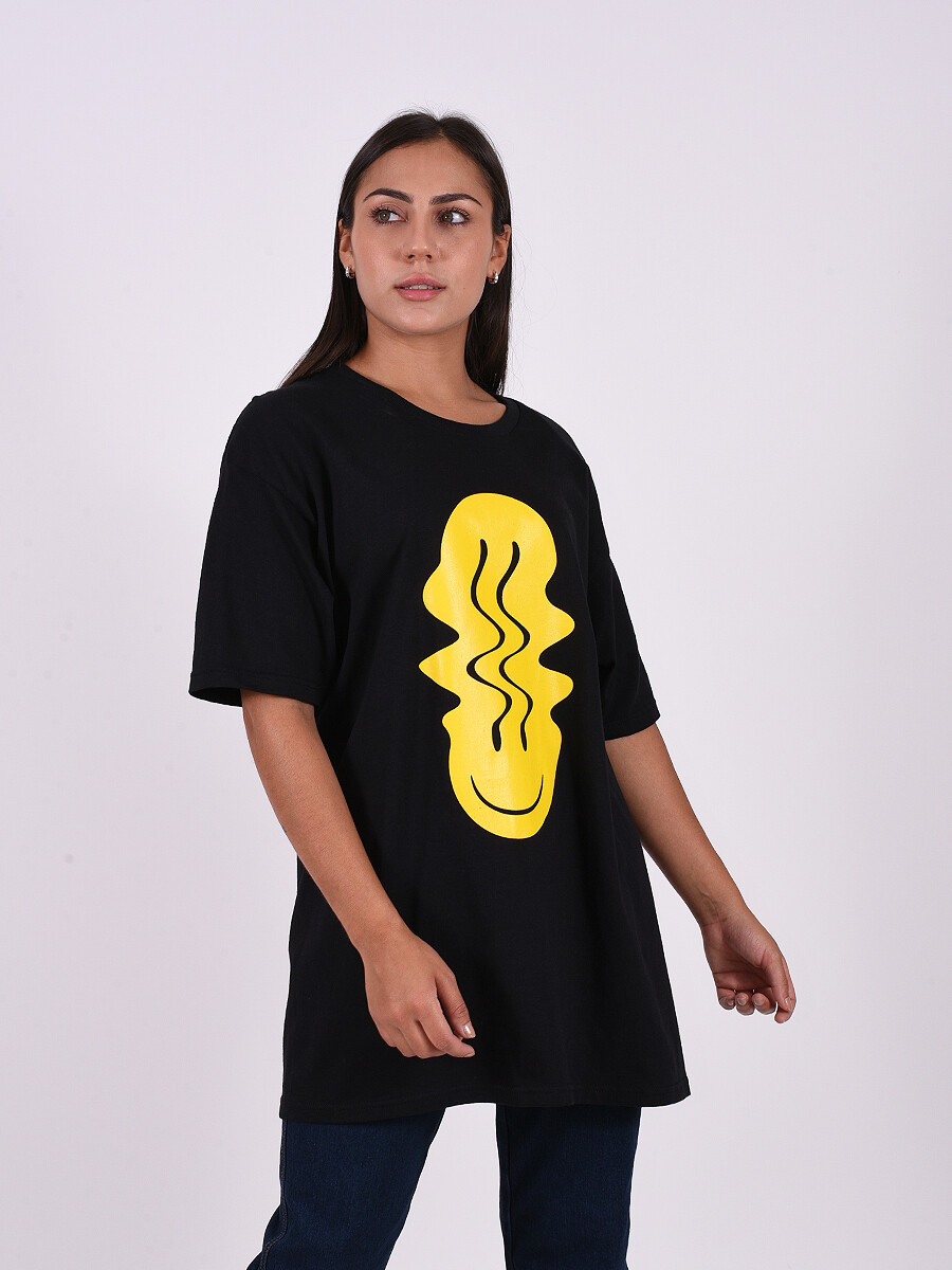 REMERA EMOJI VIBES - NEGRO 