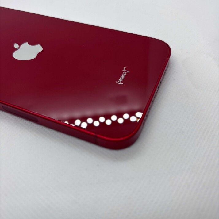 iPhone 13 128GB - Red iPhone 13 128GB - Red