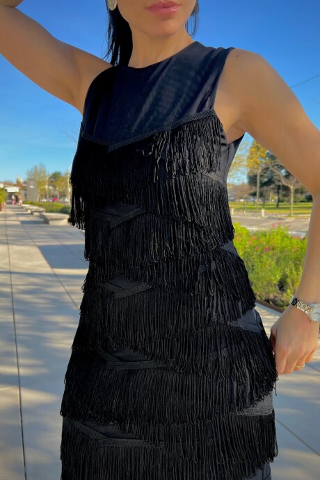 Vestido Tule Midi Carmen Negro
