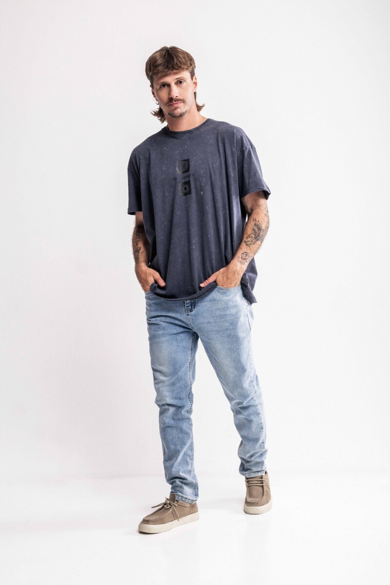 Remera oversize Rivas Gris oscuro