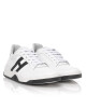 Champion blanco con detalles en negro U