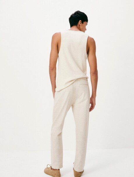 PANTALÓN RECTO CHINO BEIGE