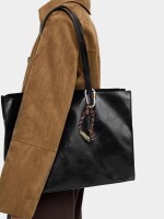 Bolso Shopper Con Colgante negro
