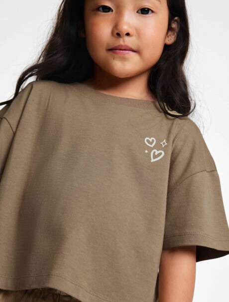 CAMISETA CON ESTAMPADO EN LA PARTE DELANTERA Y TRASERA MARRÓN