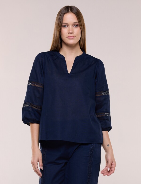 Blusa Lino Con Detalle Puntilla AZUL
