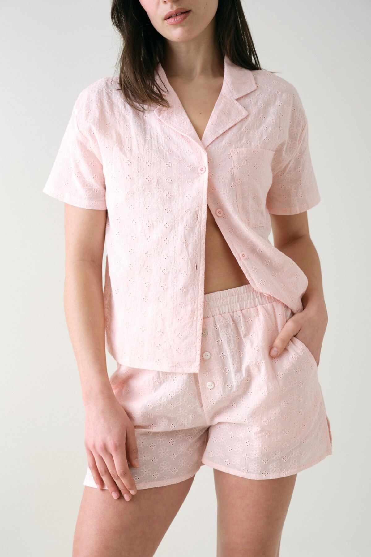 Short Broderie Rosado