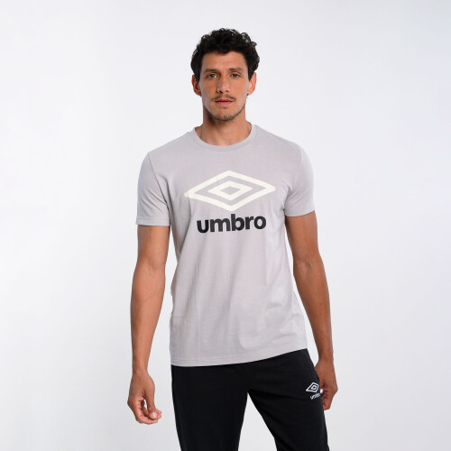 Remera Big Logo Umbro Hombre 529