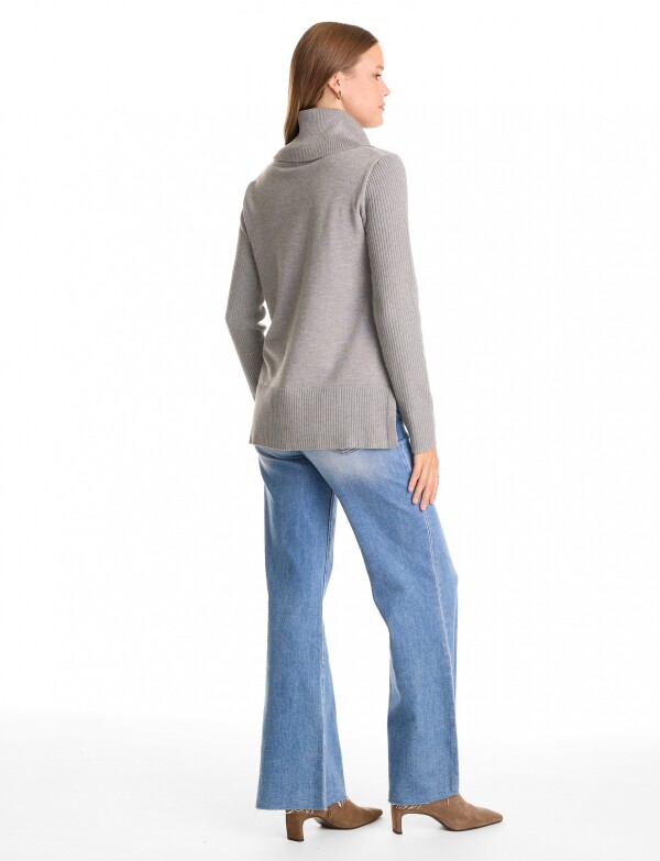 Buzo Cuello Volcado GRIS